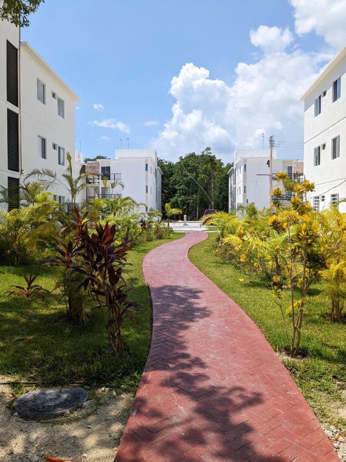 2-Bedroom Condo By The Jungle W/ Swimming Pool プエルト・モレロス エクステリア 写真